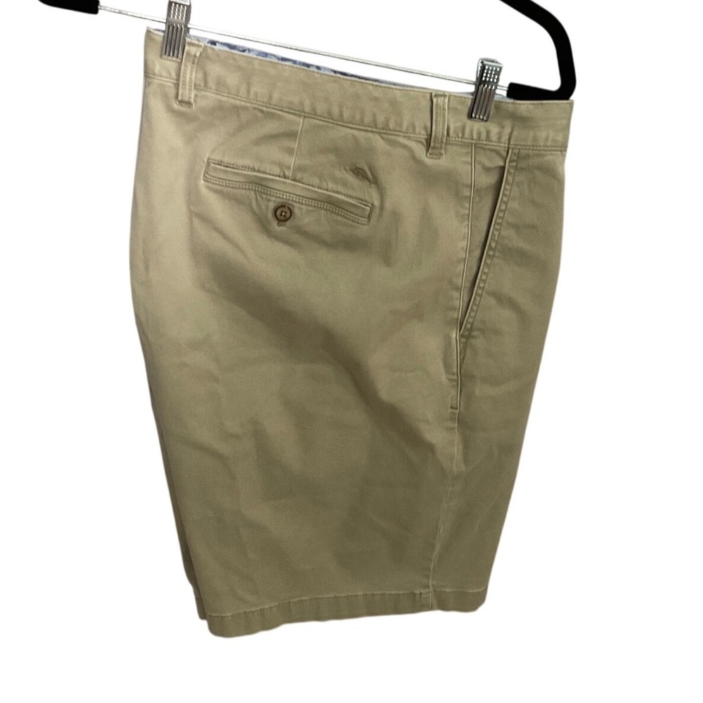 Tommy Bahama Mens Khaki Beige Chino Shorts Size 40 Flat Front Cotton Relaxed Fit - Picture 4 of 11